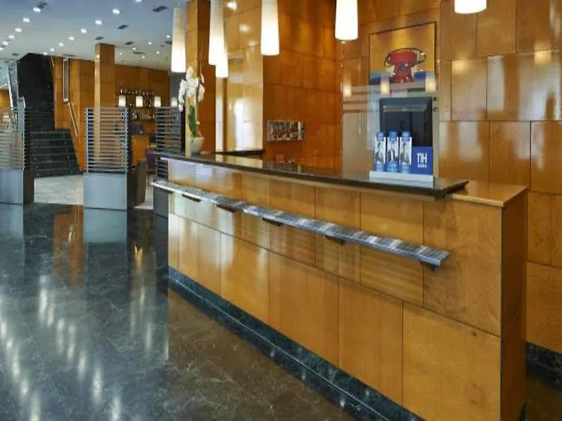 Hotel Nh Ciutat De Reus 4*,